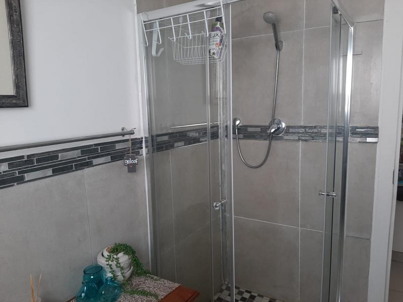 4 Bedroom Property for Sale in Albertinia Western Cape